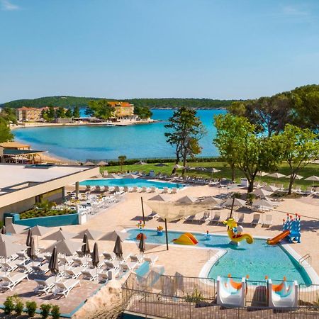 Valamar Camping Padova Banjol Eksteriør bilde